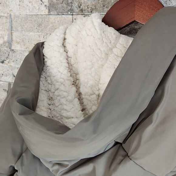 Orolay Zip Front Thickened Down Jacket in Green - Picture 7 of 8